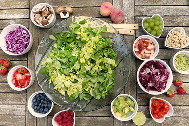 salad-g6bf9aea37_1920_375x250.width-500